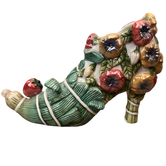 Vintage Majolica Victorian Shoe Planter with Strawberries and Flowers - Picture 1 of 4